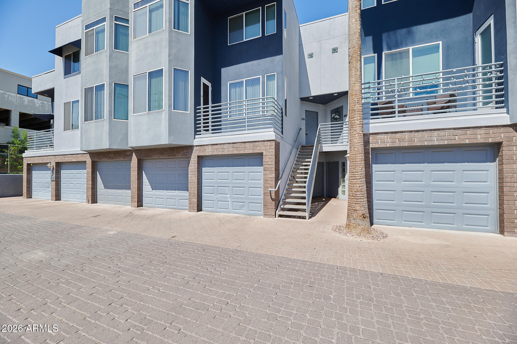 3633 N 3RD Avenue 2037
