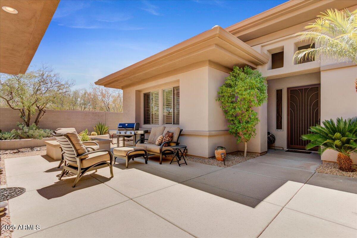 7583 E VISAO Drive