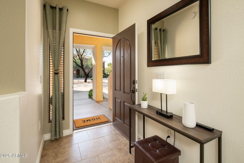 Photo of 21320 N 56th Street #1113, Phoenix, AZ 85054 (MLS # 6952476)