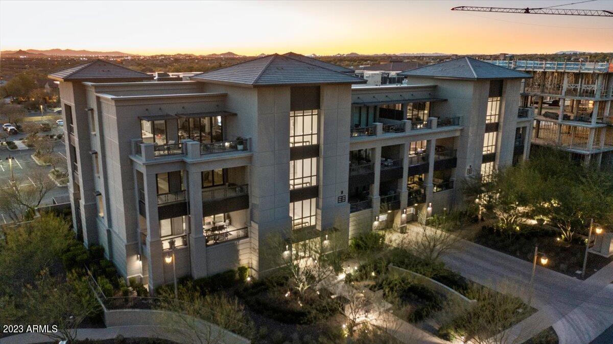 Sterling at Silverleaf Condominium - Residential