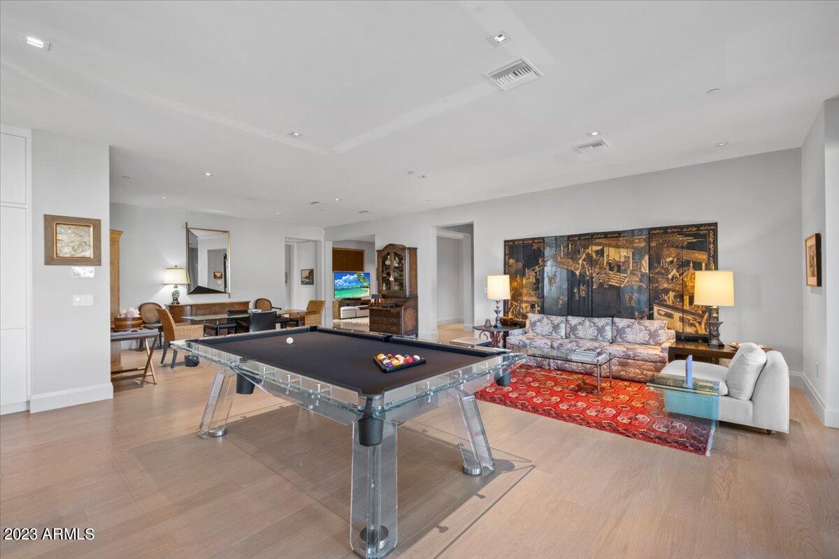 Sterling at Silverleaf Condominium - Residential