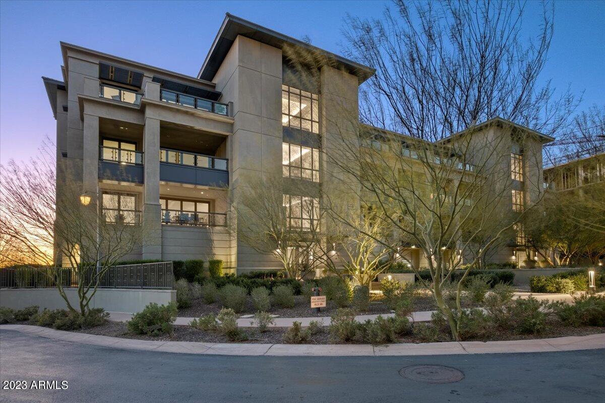Sterling at Silverleaf Condominium - Residential
