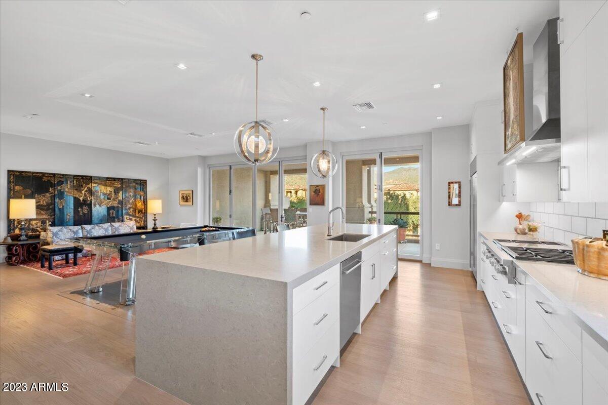 Sterling at Silverleaf Condominium - Residential