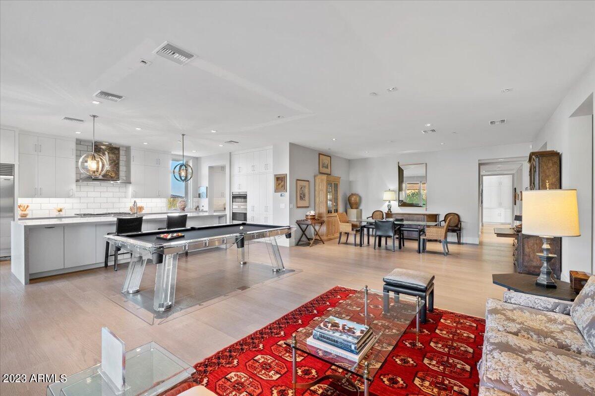 Sterling at Silverleaf Condominium - Residential