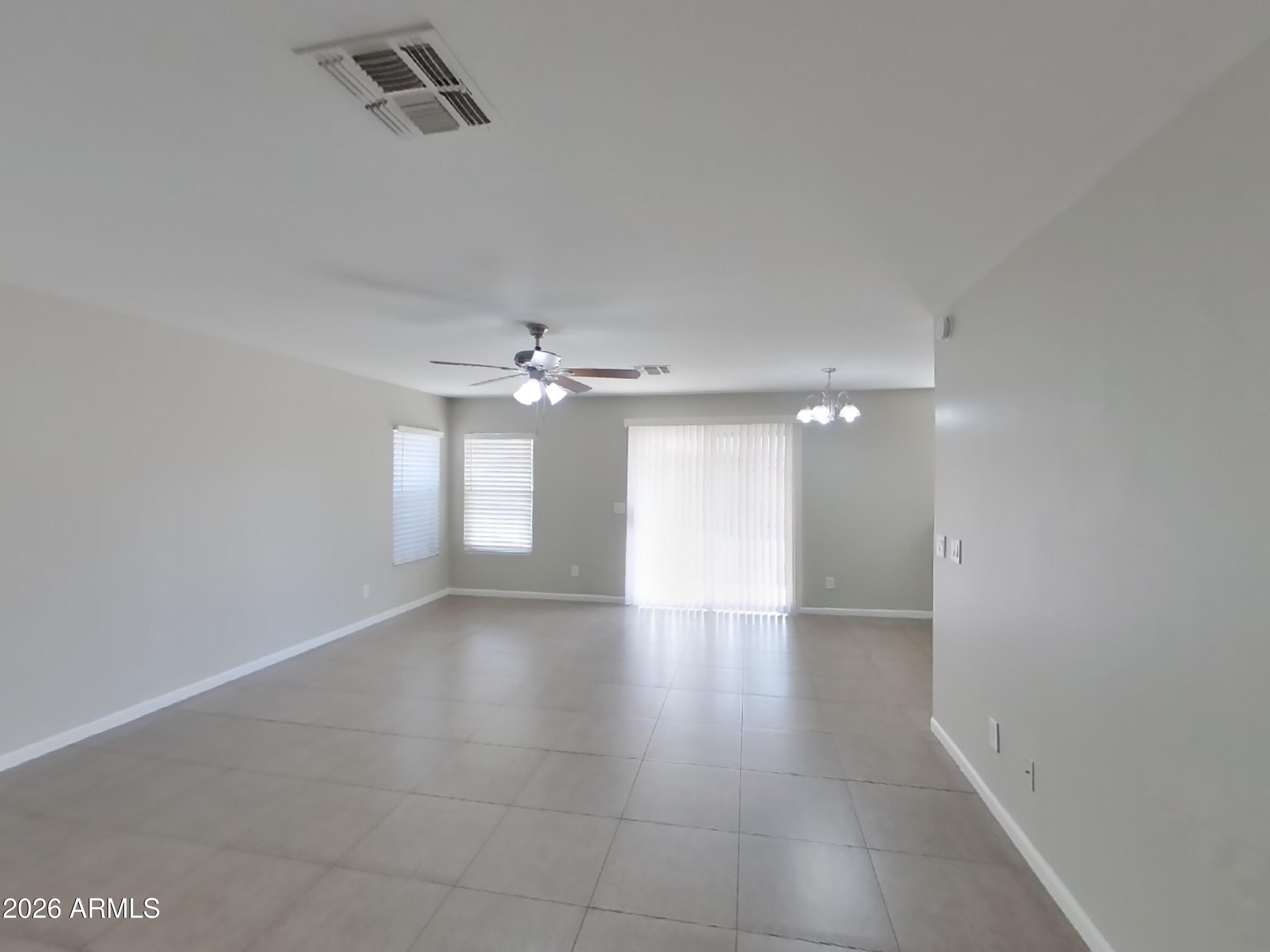 11229 W DEVONSHIRE Avenue