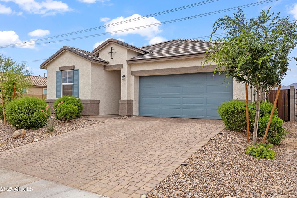 Photo of 12105 W Wier Avenue, Avondale, AZ 85323 (MLS # 6873676)