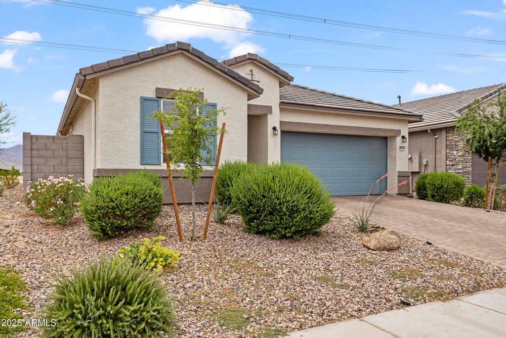 Photo of 12105 W Wier Avenue, Avondale, AZ 85323 (MLS # 6873676)