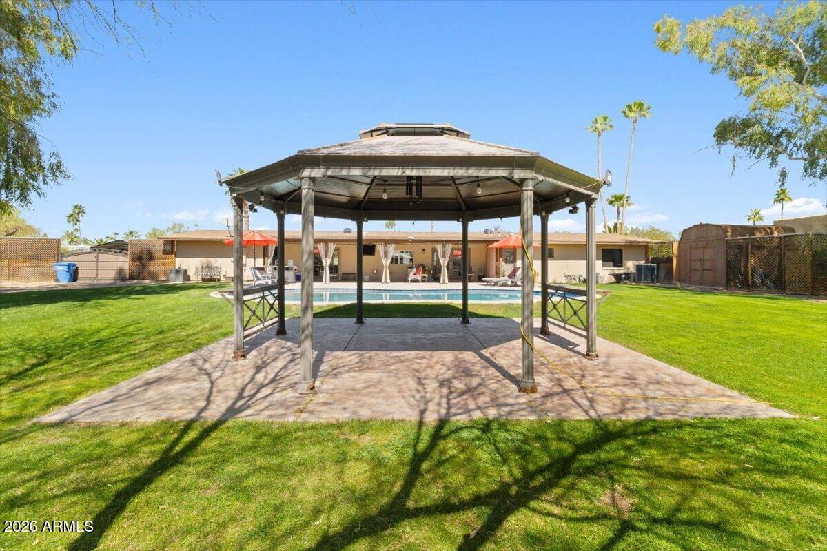 6301 E SWEETWATER Avenue