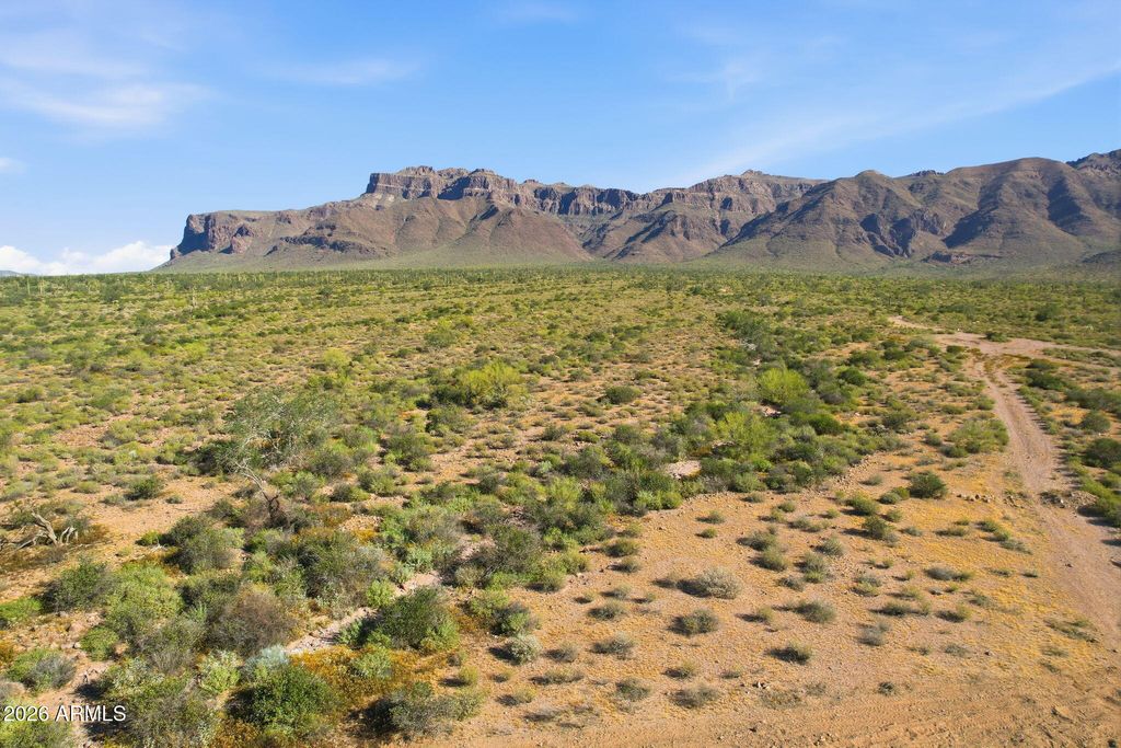 Photo of 0 E Cloudview Avenue #-, Gold Canyon, AZ 85118 (MLS # 7002457)