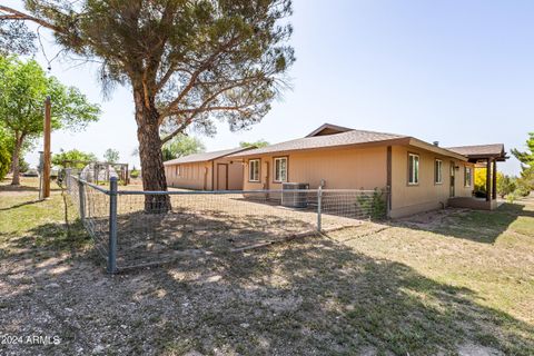 A home in Paulden