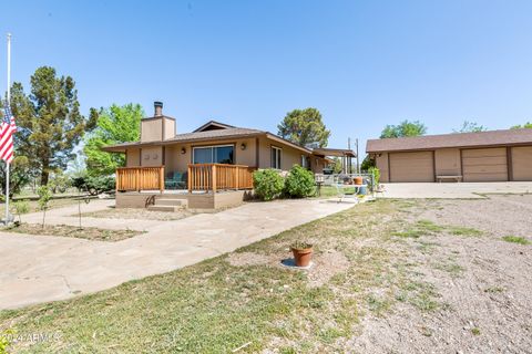 A home in Paulden