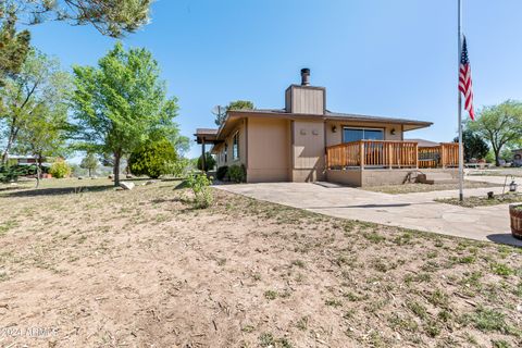 A home in Paulden