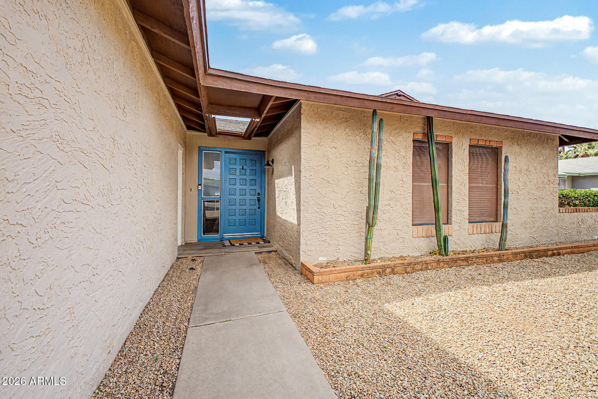 3907 E WINDROSE Drive