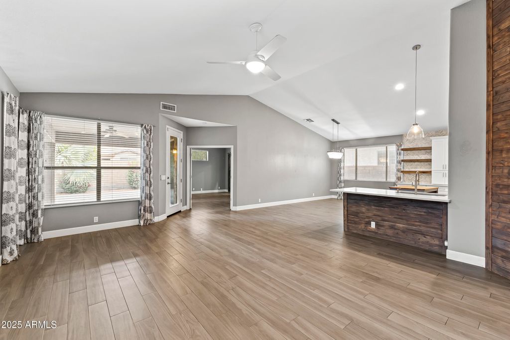 Photo of 2660 E Hulet Drive, Chandler, AZ 85225 (MLS # 6932119)