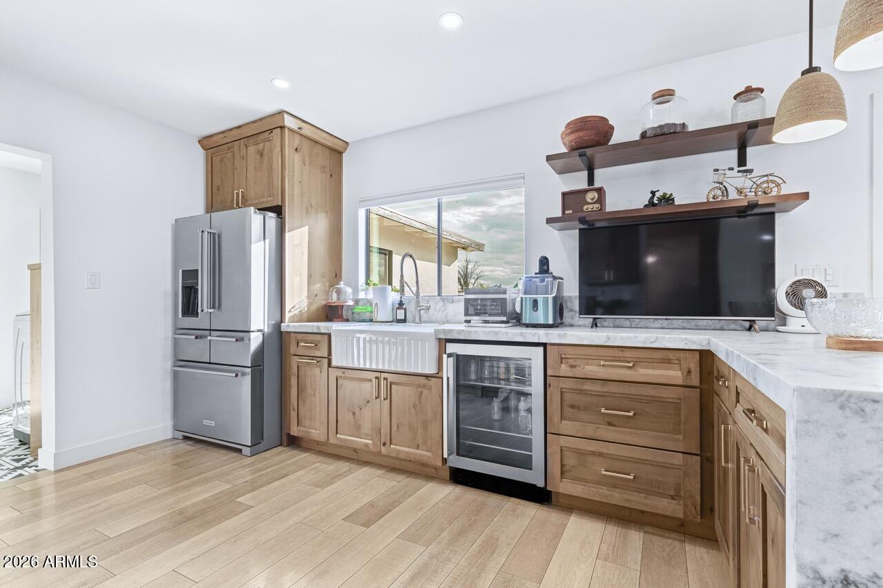 9001 W TAYLOR Street