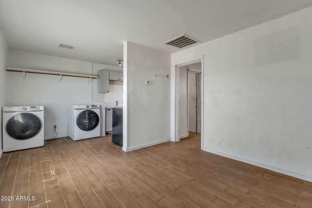 Photo of 110 N 33rd Avenue, Phoenix, AZ 85009 (MLS # 7056584)