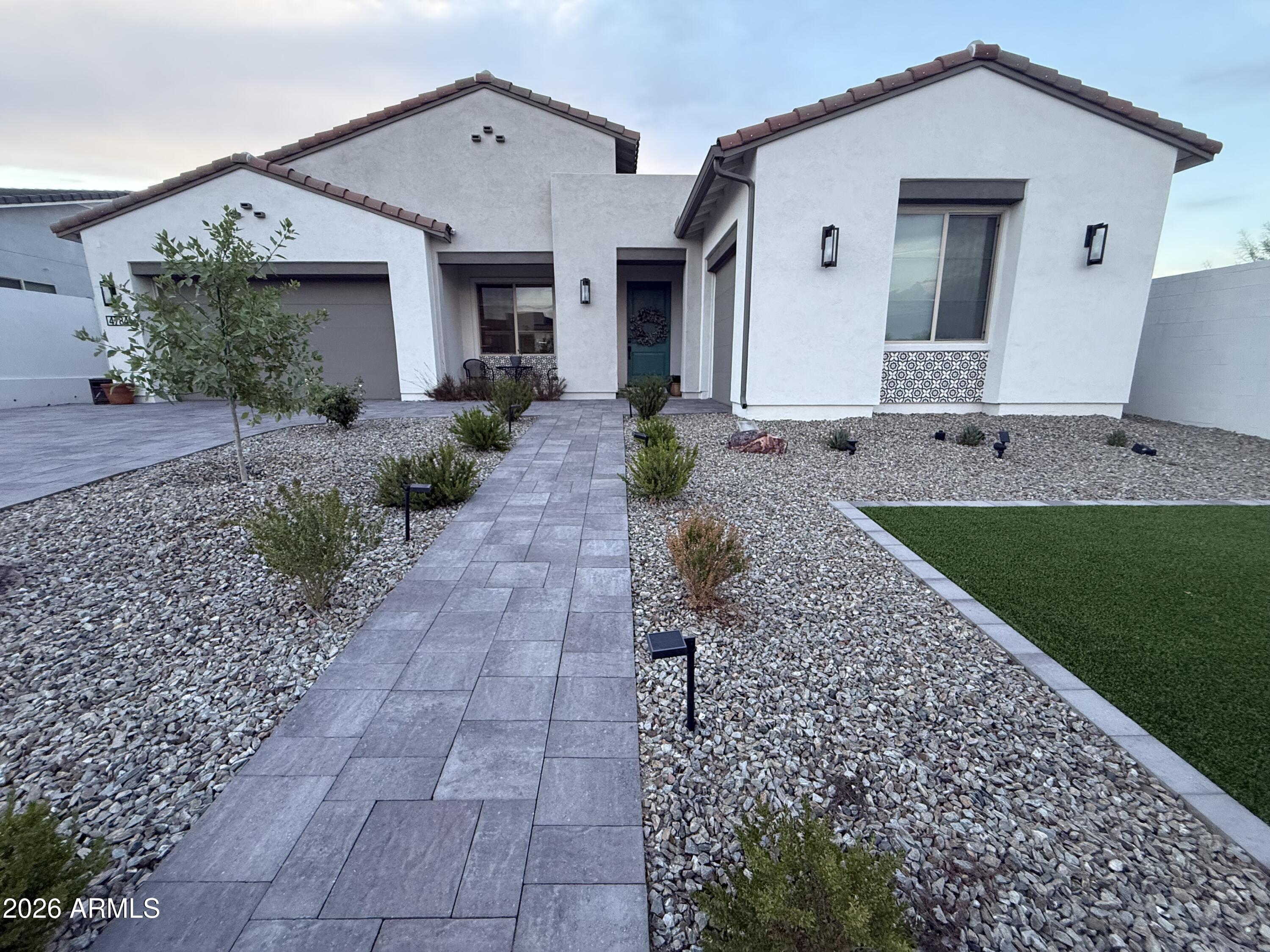 4784 W Lost Camp Lane