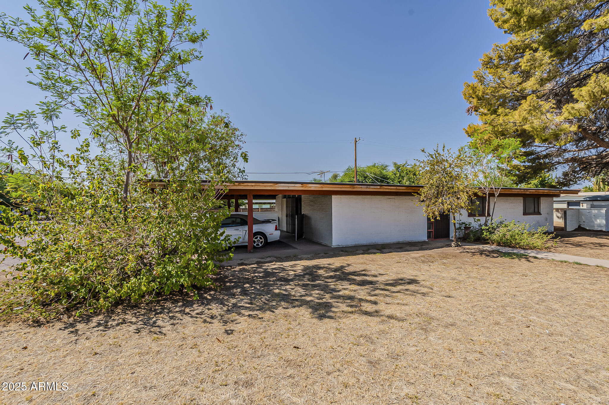 1023 E BETHANY HOME Road