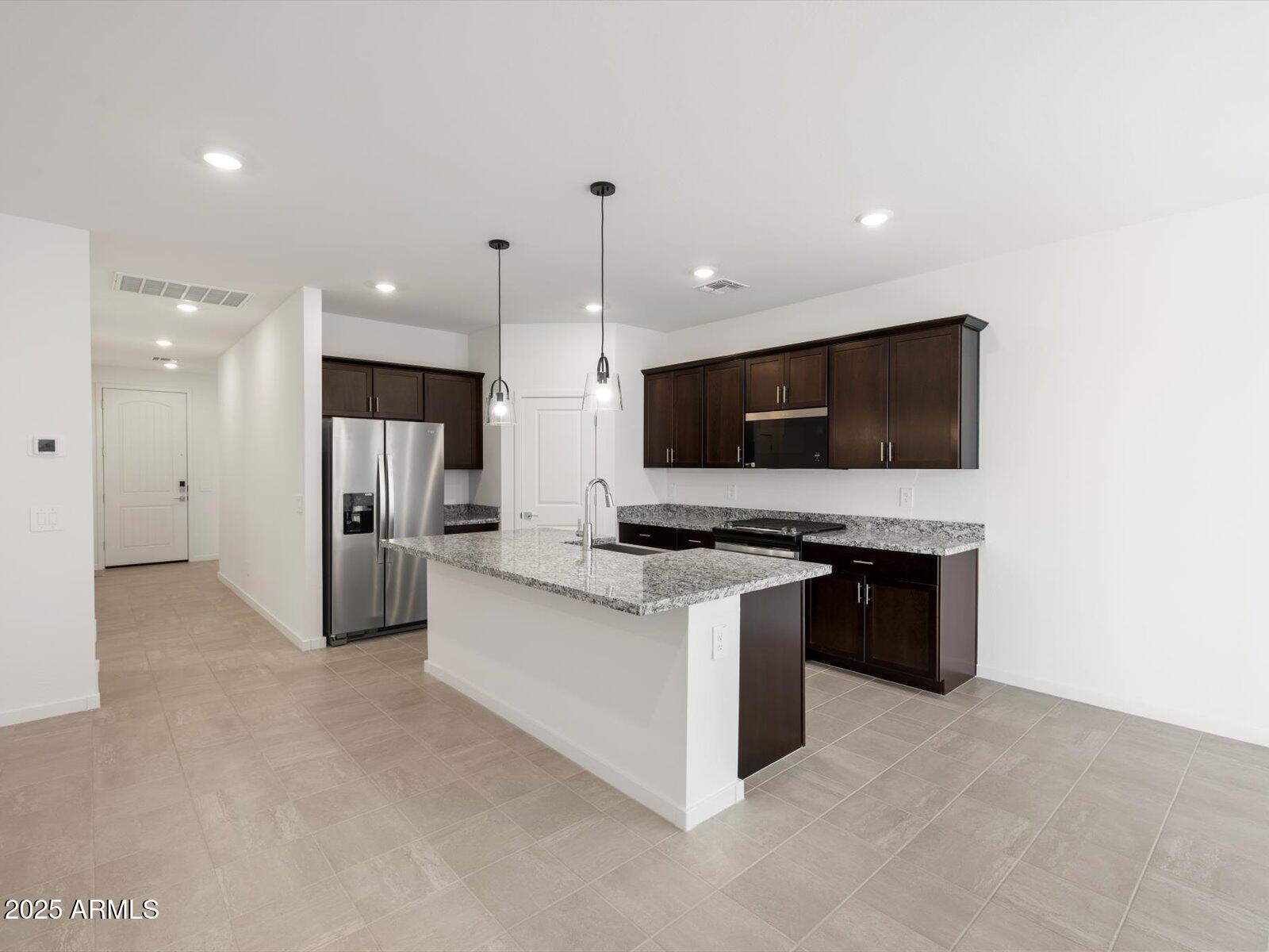 16006 W BRONCO Trail