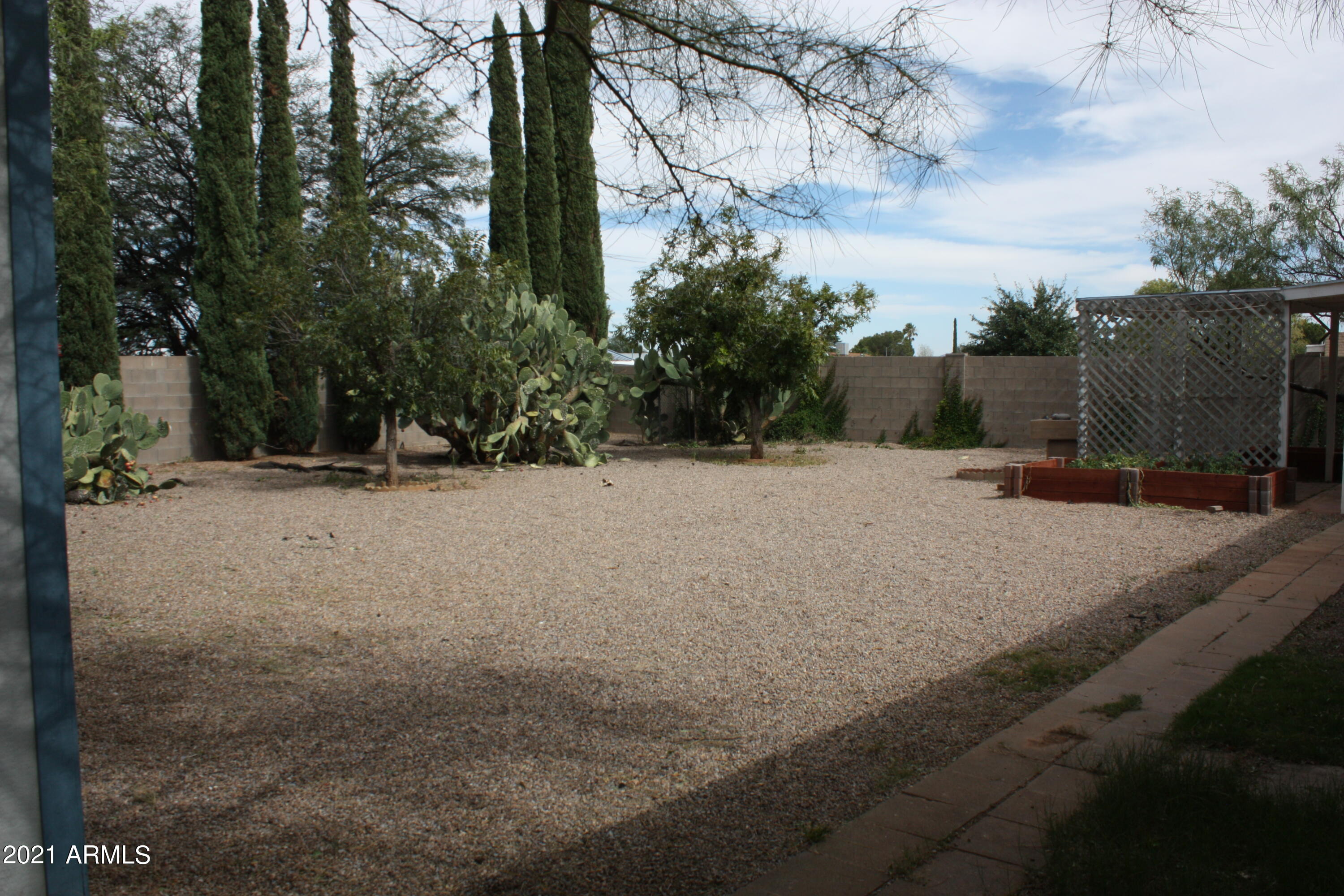 PUEBLO DEL SOL UNIT 8 - Residential