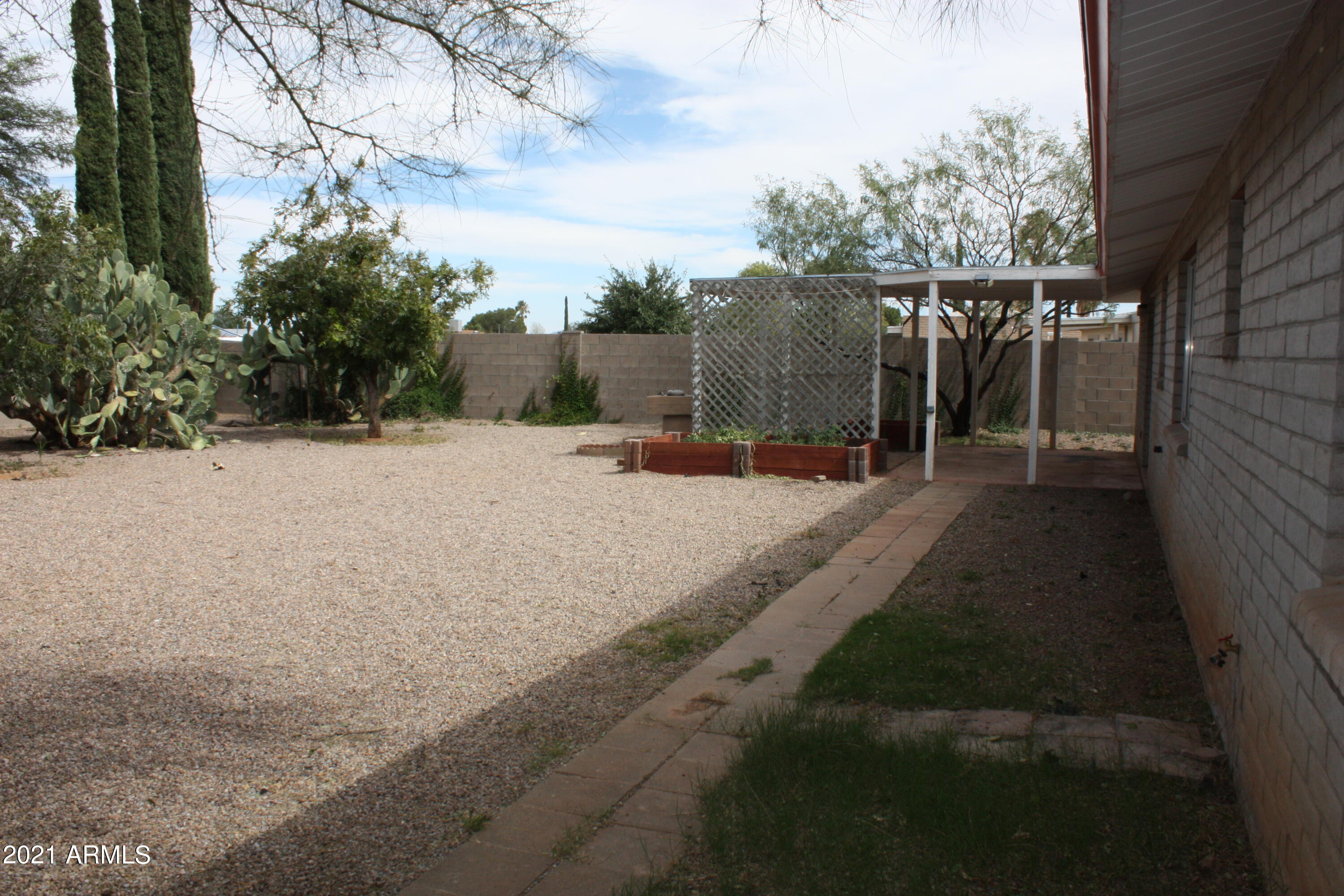 PUEBLO DEL SOL UNIT 8 - Residential