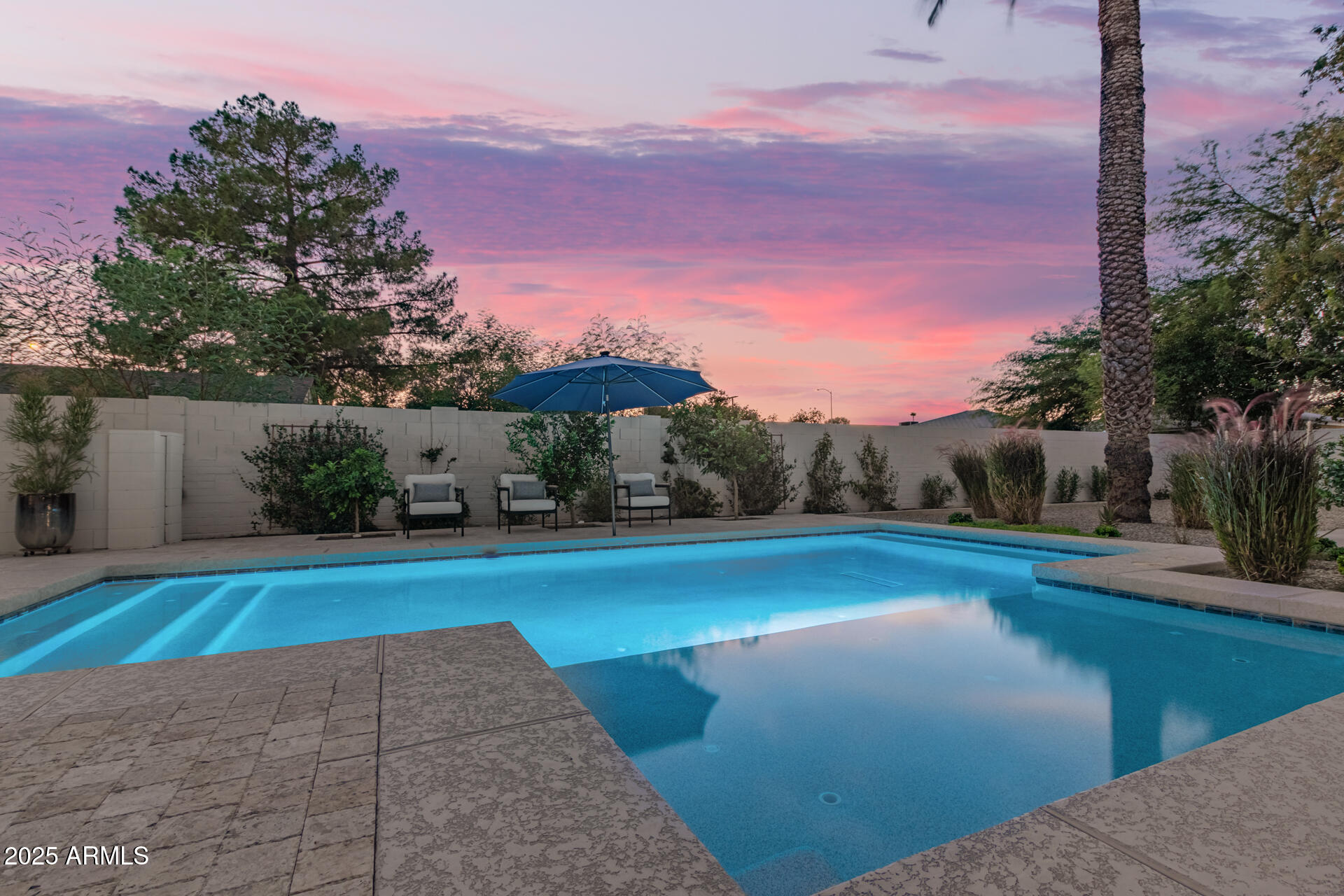 440 W Pepper Place