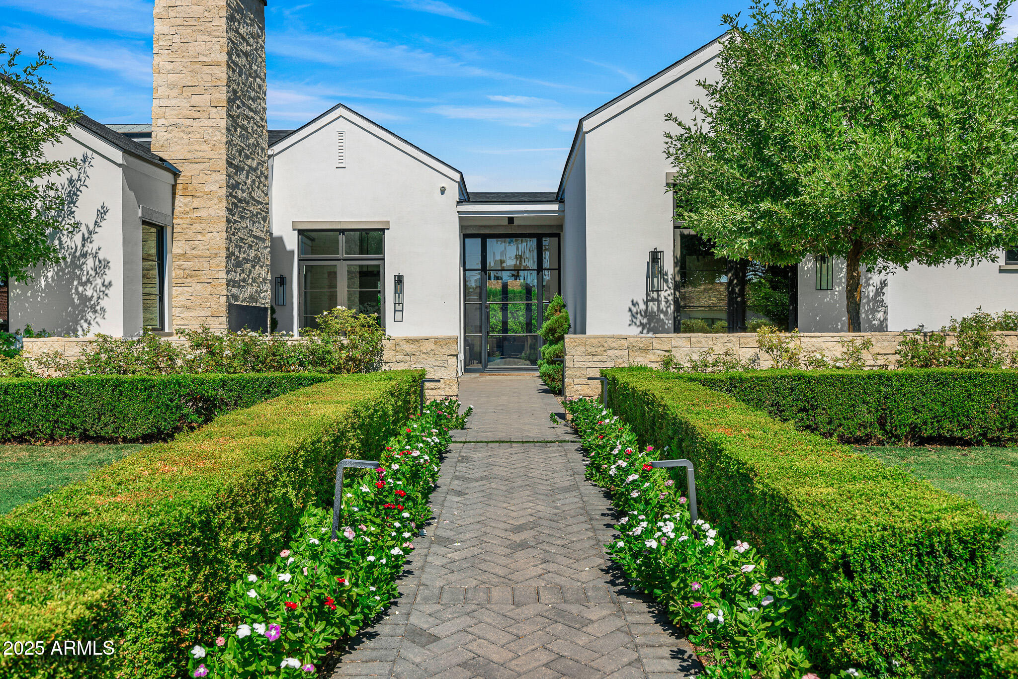 6238 E CALLE ROSA --