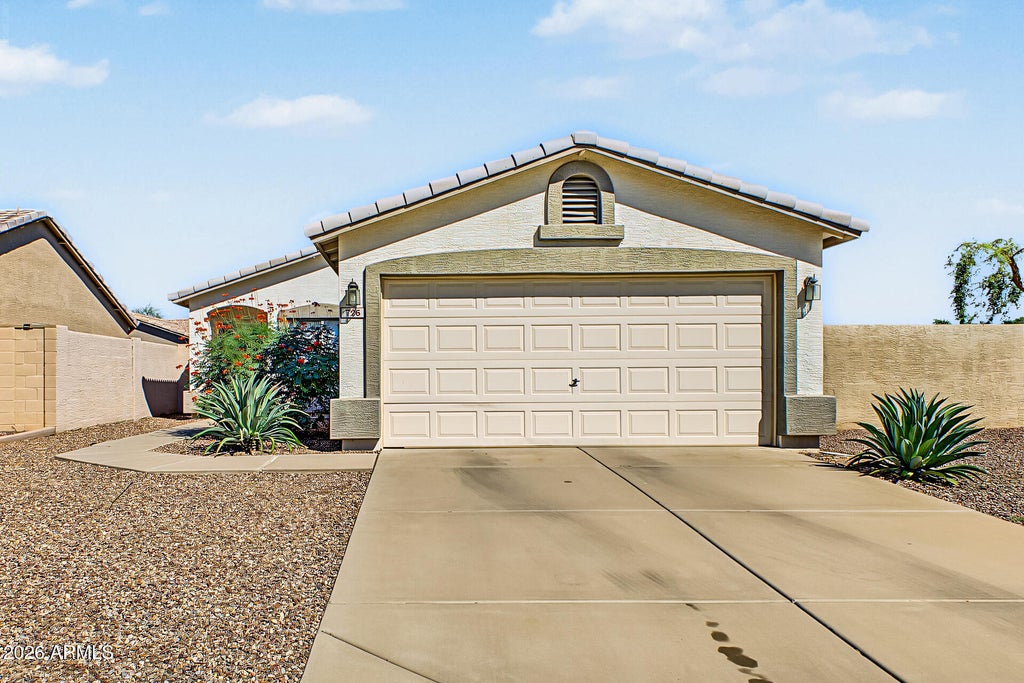 Photo of 726 E Mahoney Circle, Buckeye, AZ 85326 (MLS # 7091904)