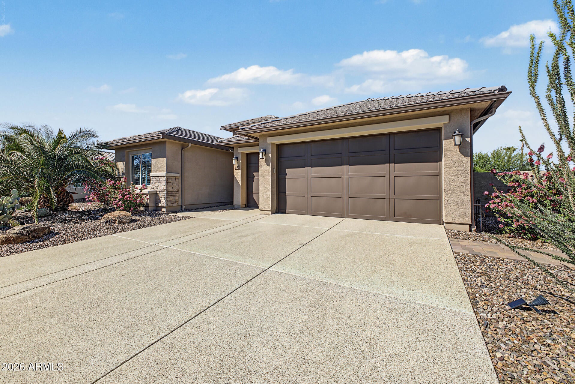 4416 W CHEYENNE Drive