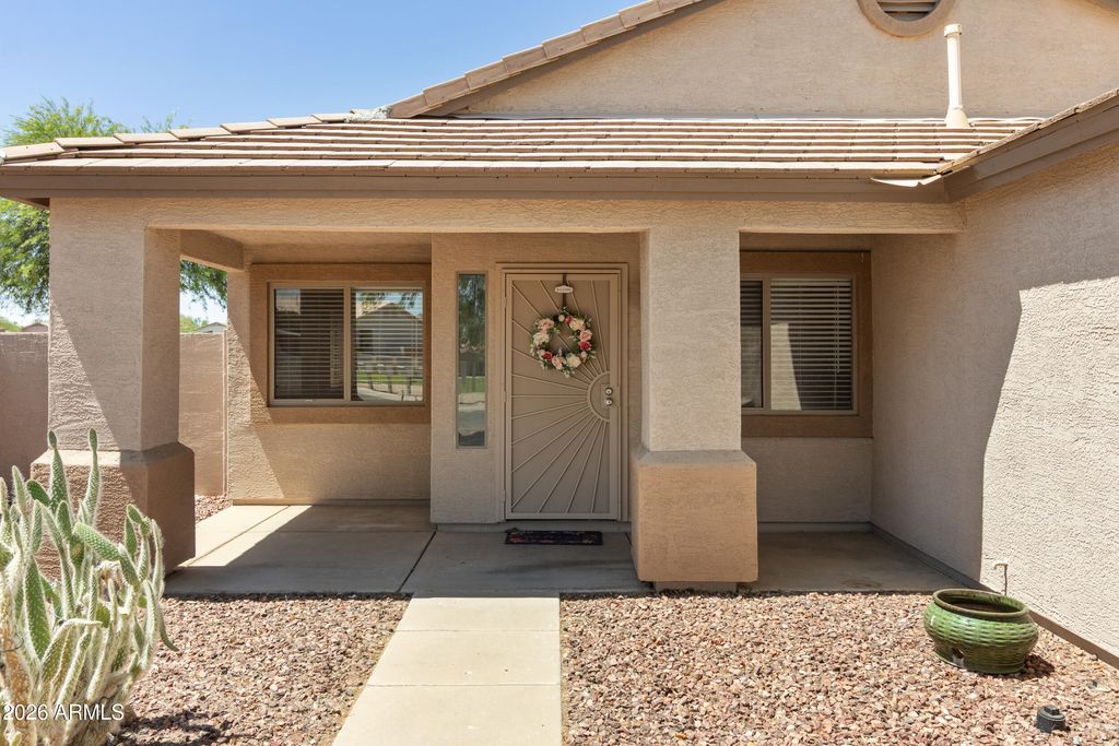 Photo of 30356 N Royal Oak Way, San Tan Valley, AZ 85143 (MLS # 7019650)