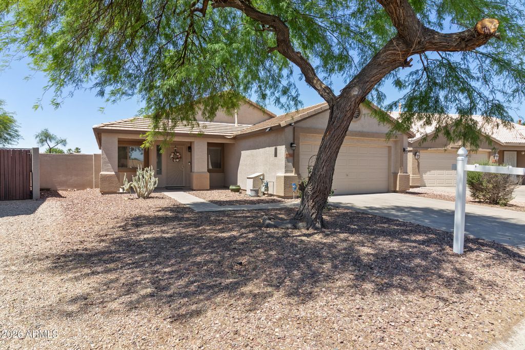 Photo of 30356 N Royal Oak Way, San Tan Valley, AZ 85143 (MLS # 7019650)