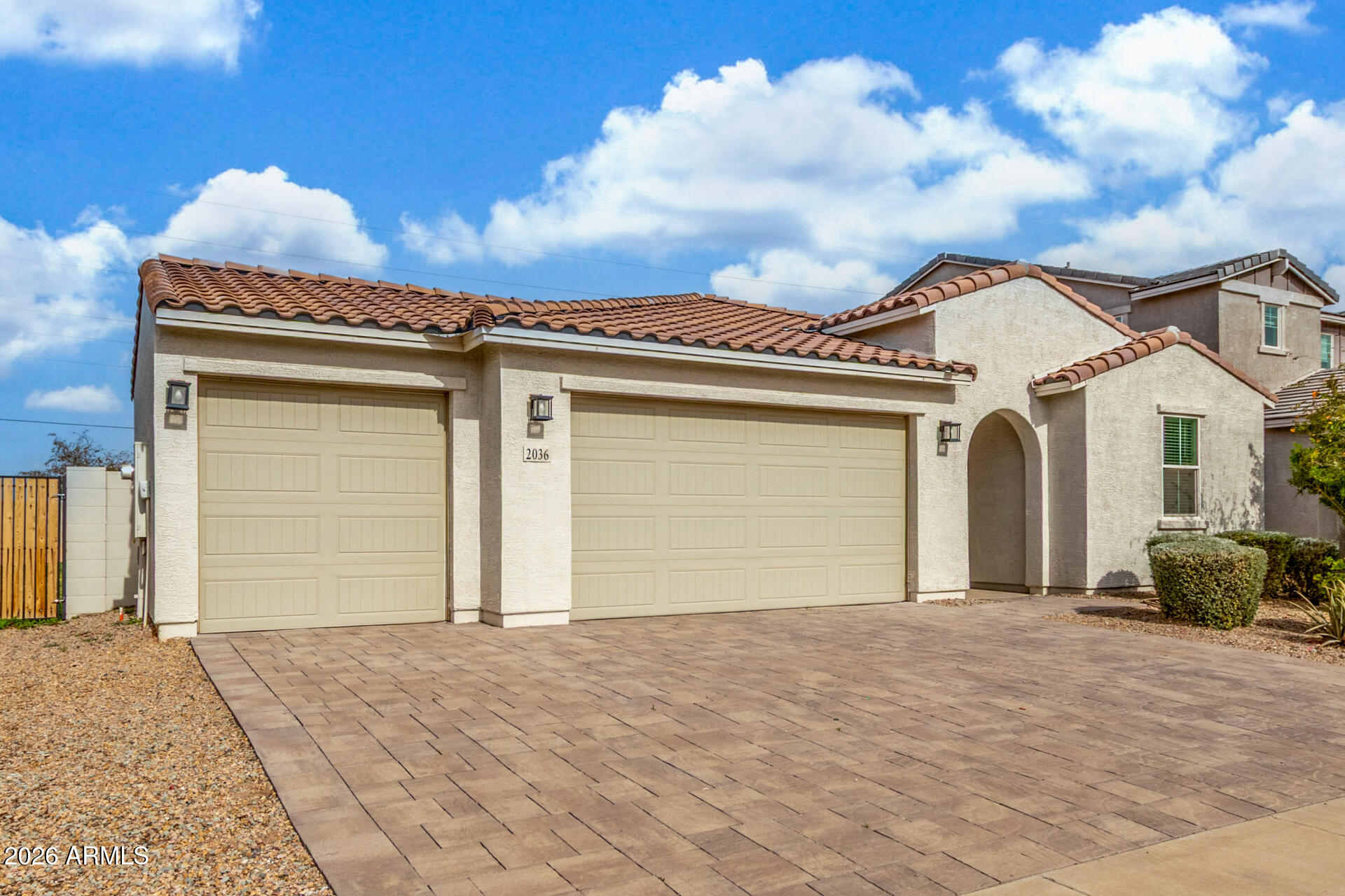 2036 E PIEDMONT Place