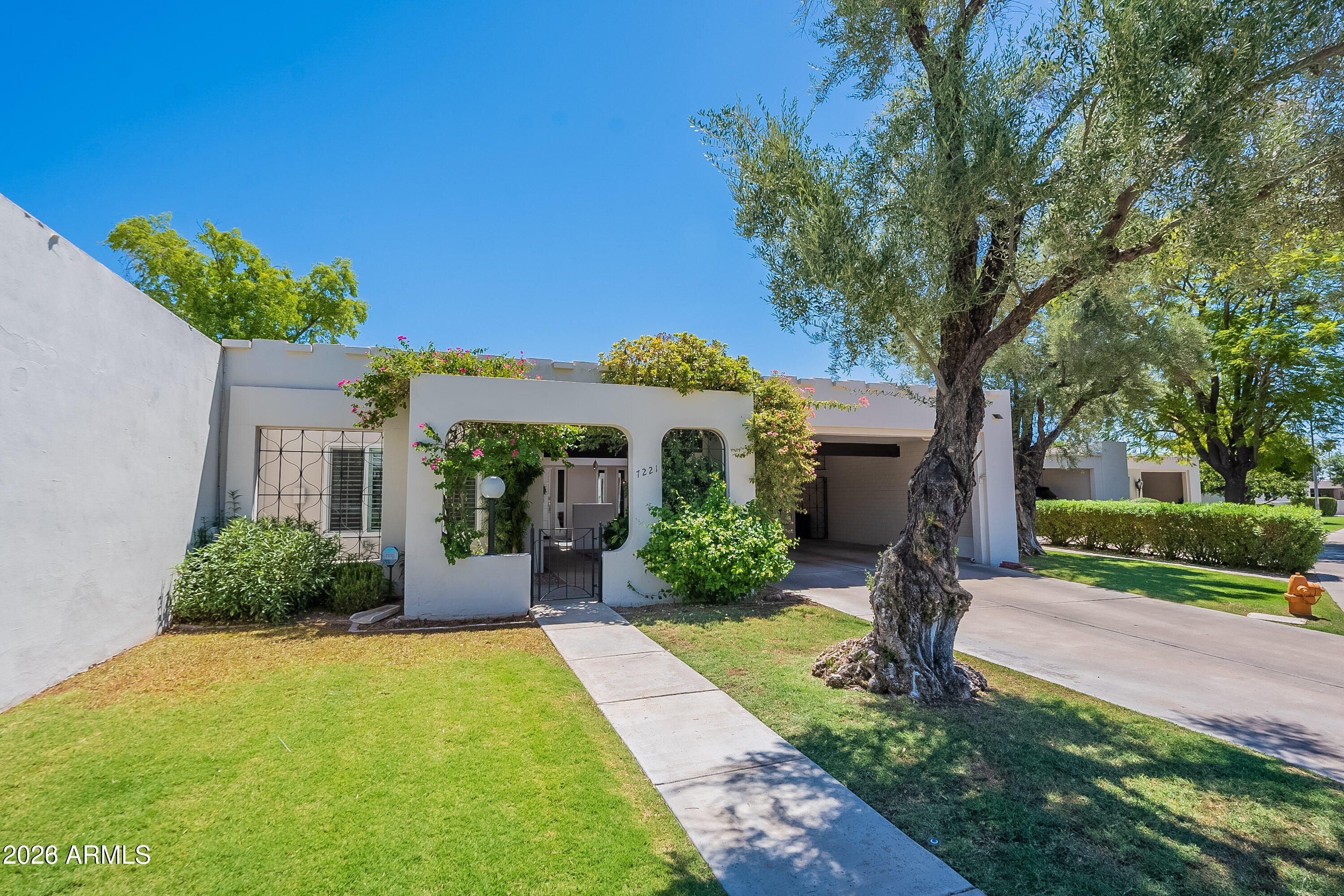 7221 N VIA DE LA MONTANA --