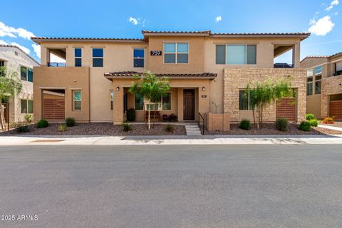 759 E LARK Street 202 Gilbert AZ 85297