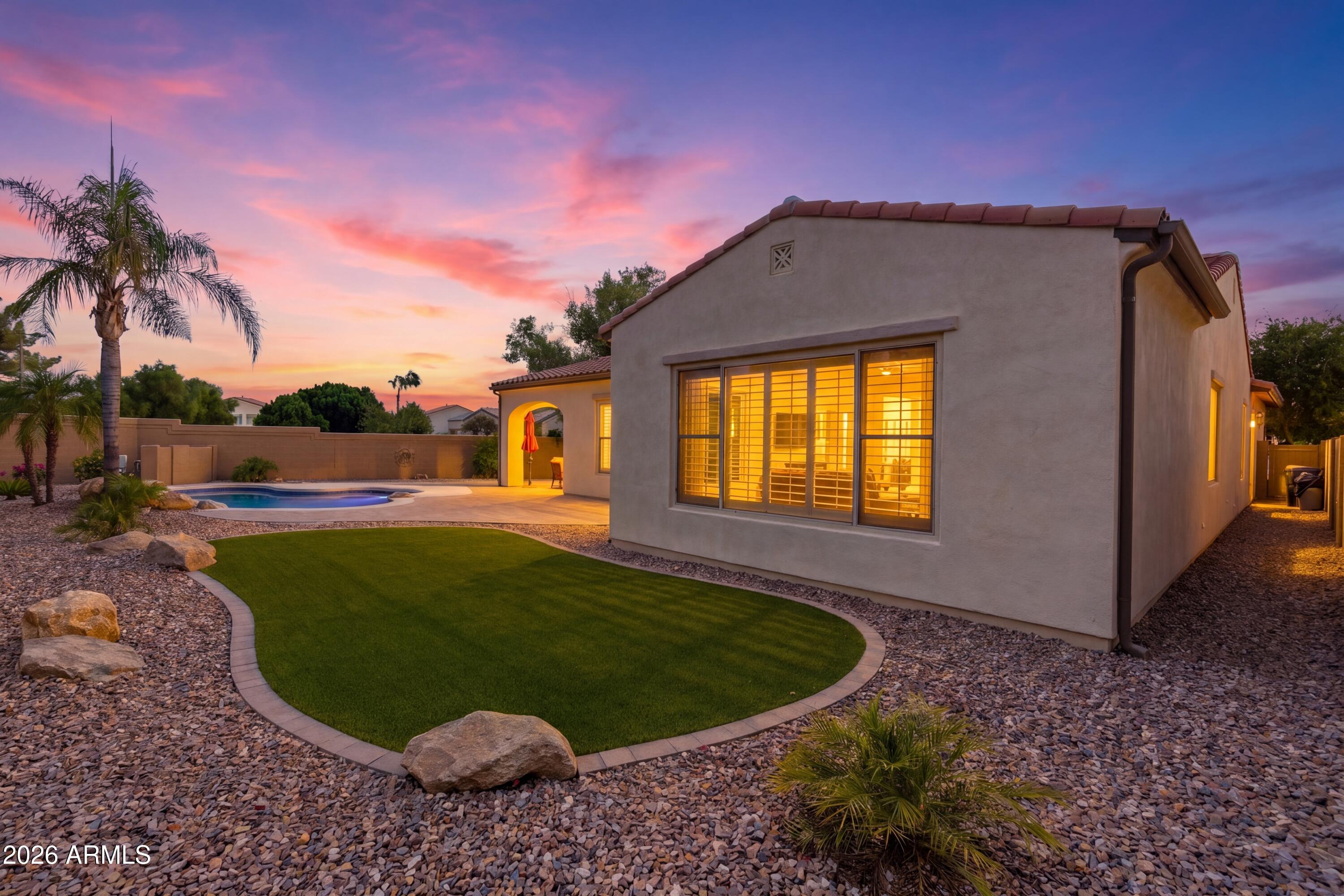 WINDWARD - Residential