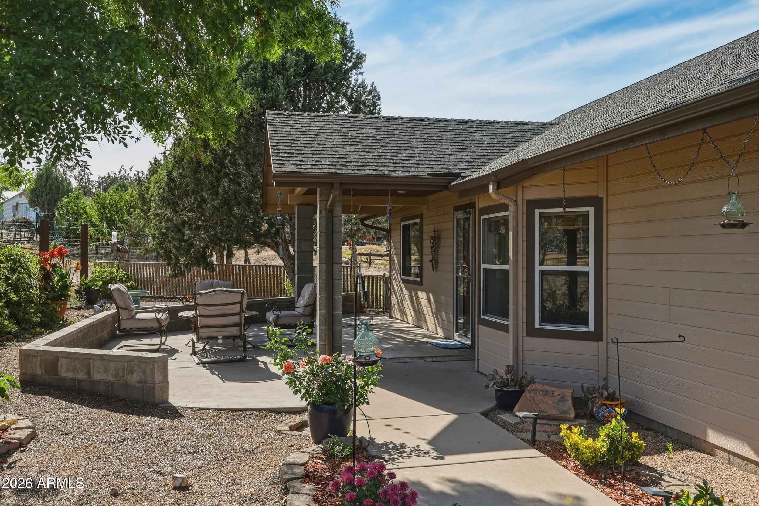 873 W COLT Lane