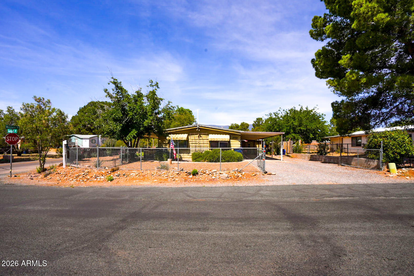 2724 S SUNSET Drive