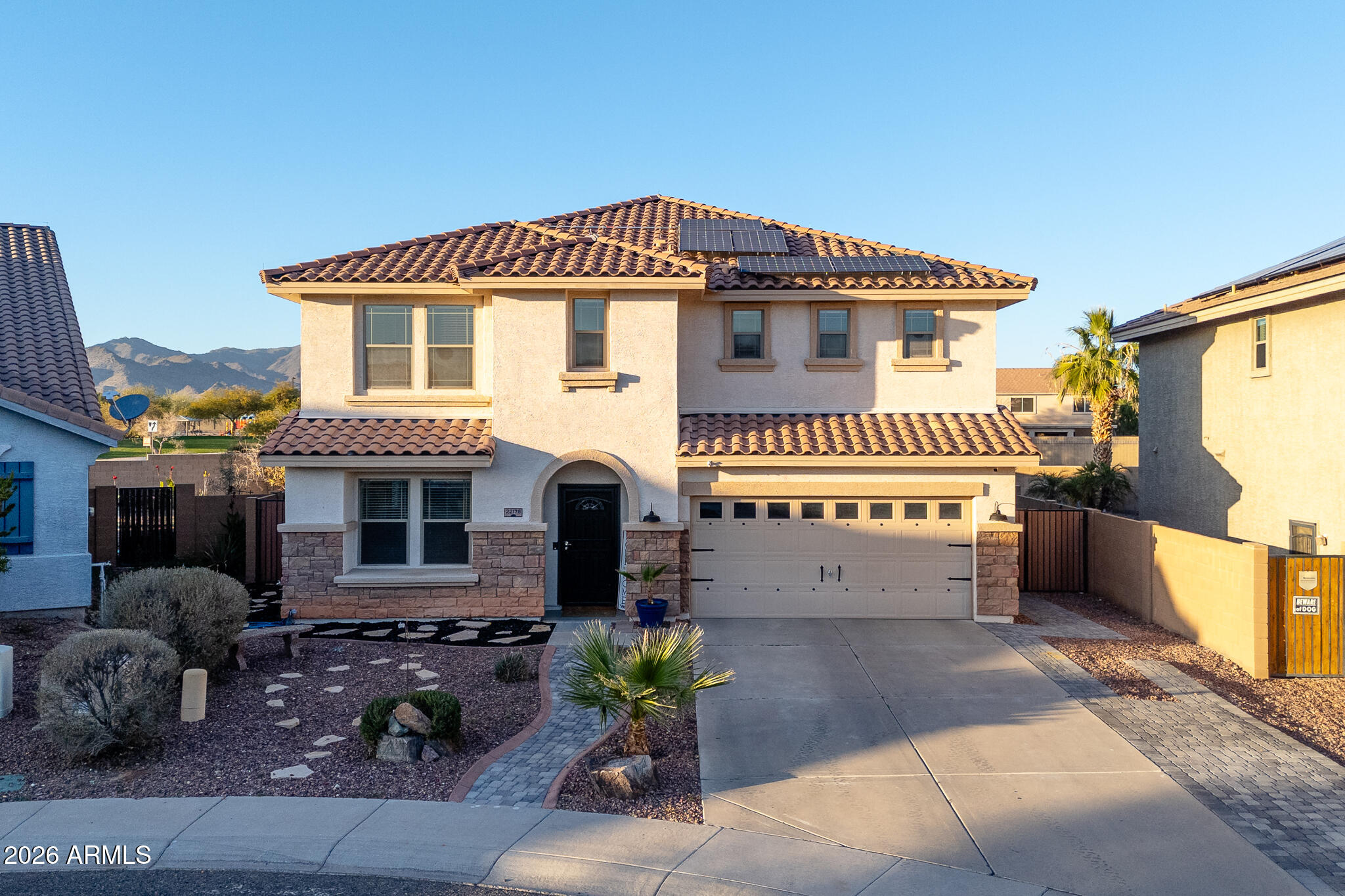 22178 W MOONLIGHT Path