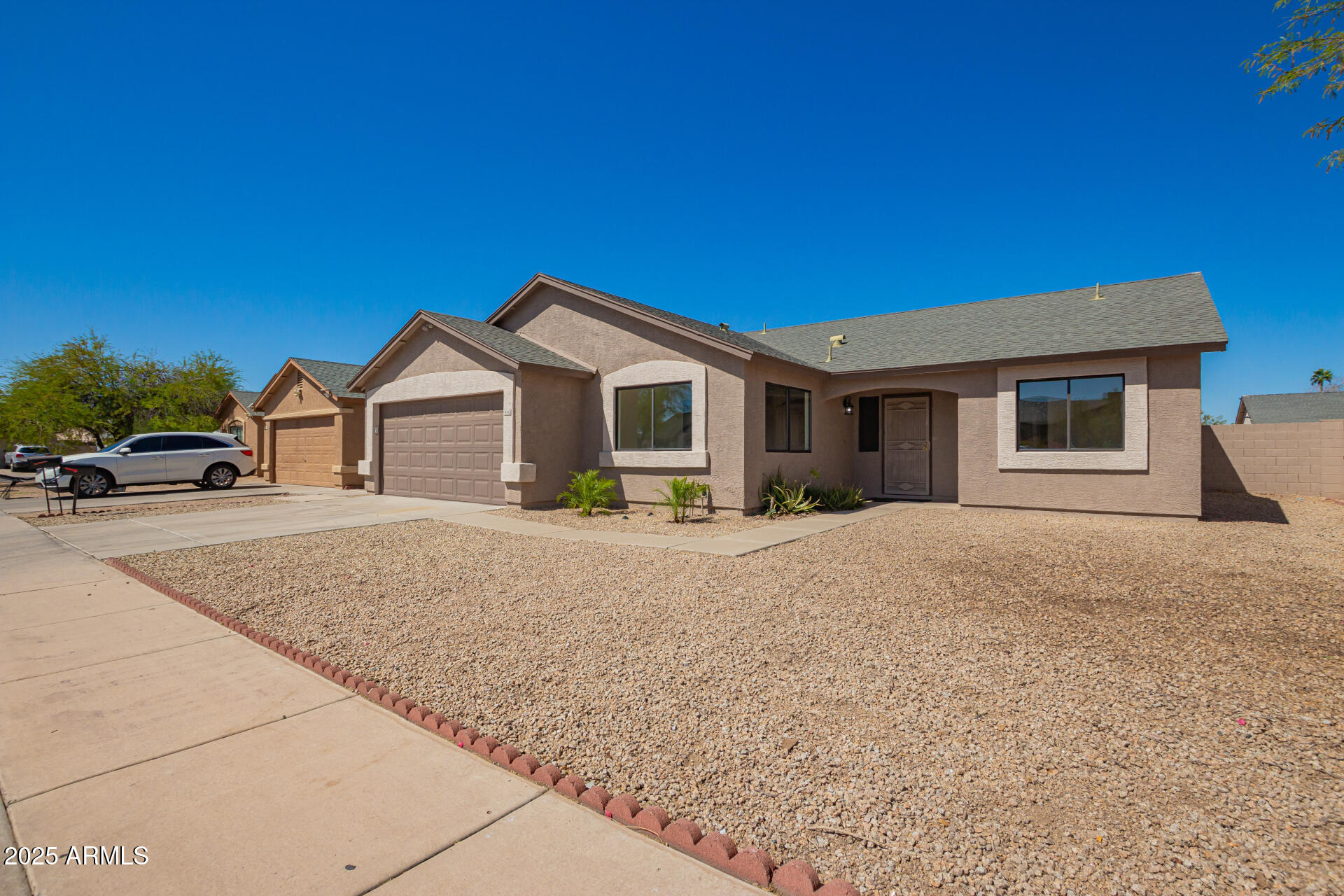 4542 N 86TH Drive