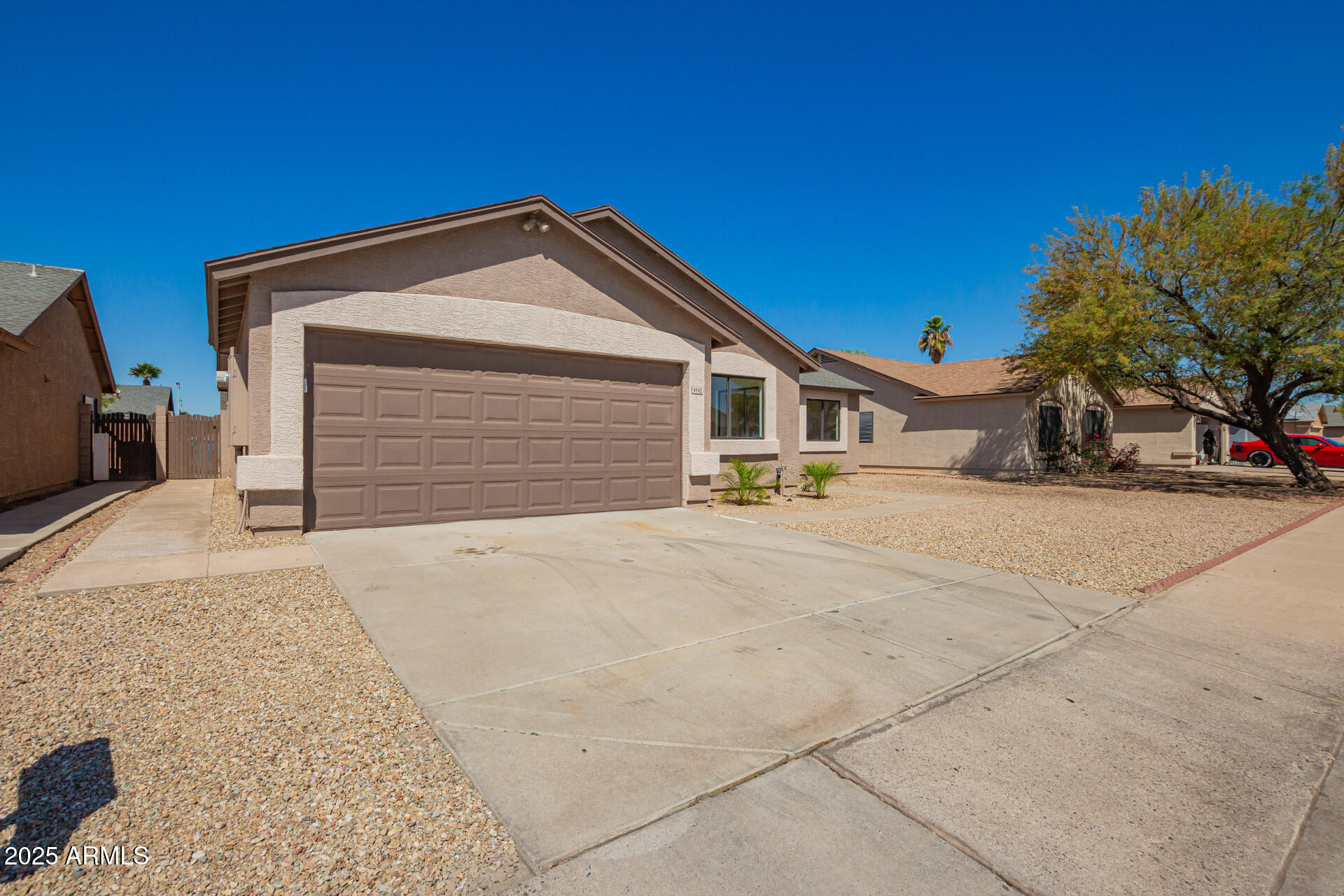 4542 N 86TH Drive
