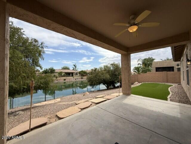 763 E Torrey Pines Place