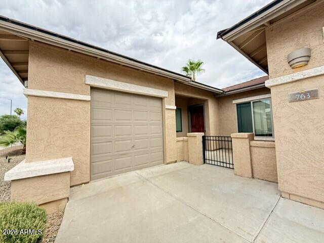 763 E Torrey Pines Place