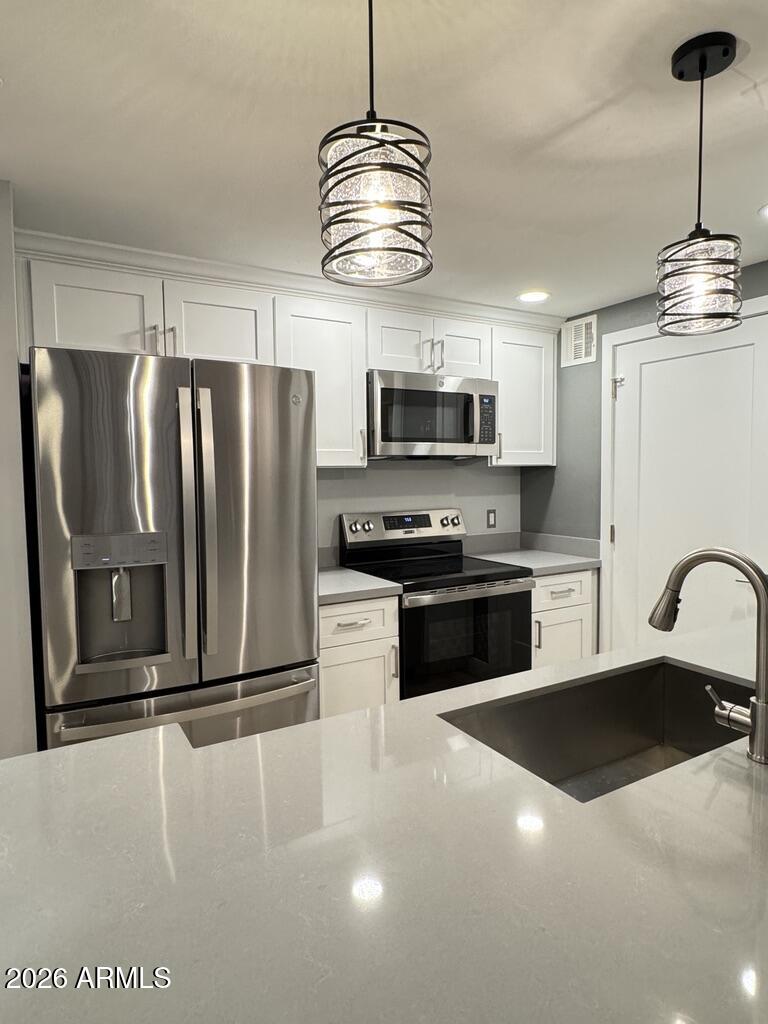 1701 E COLTER Street 431