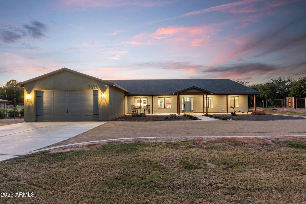 Photo of 7336 N 181st Avenue, Waddell, AZ 85355 (MLS # 6952075)