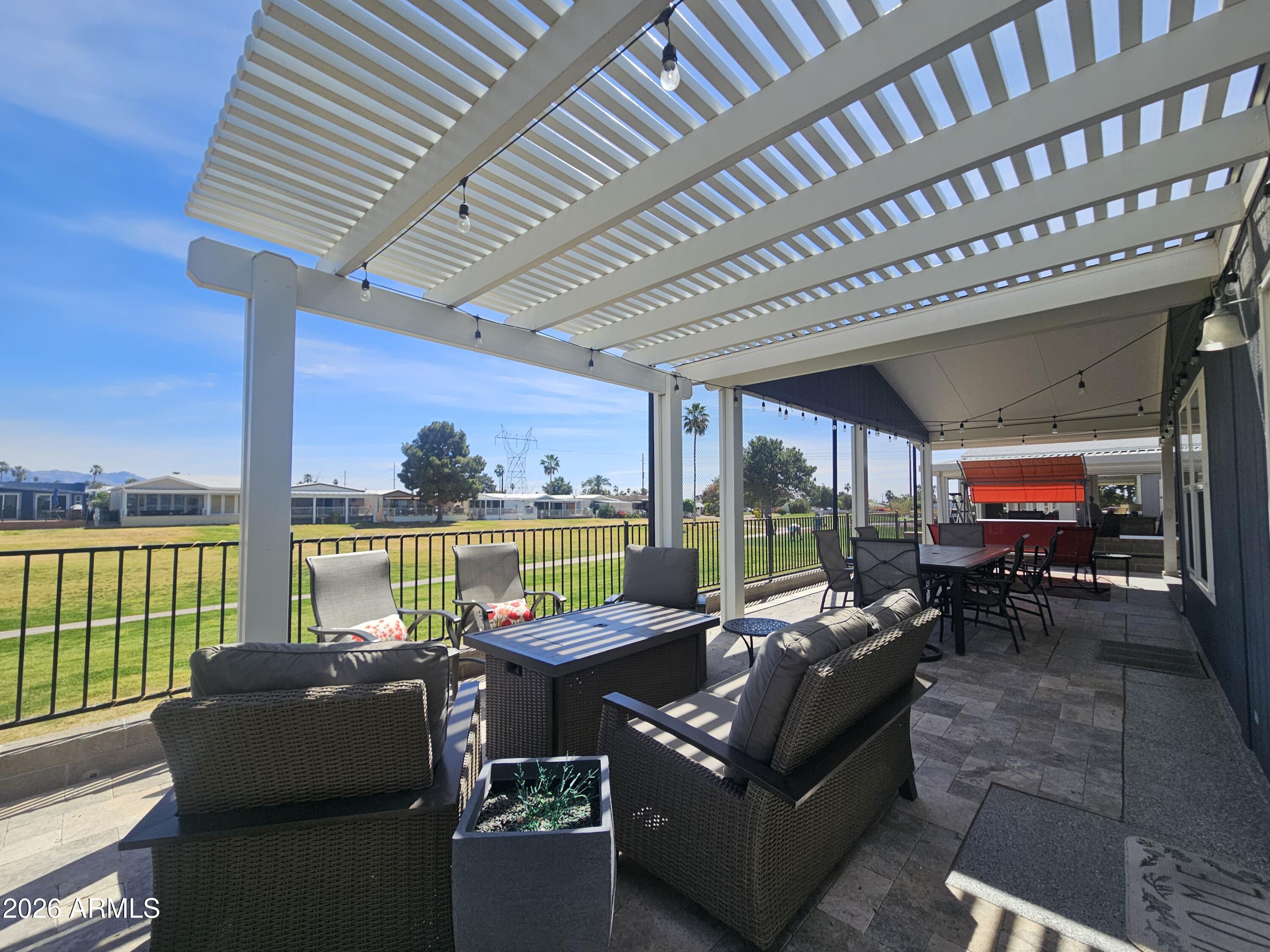 650 N Hawes Road 2805