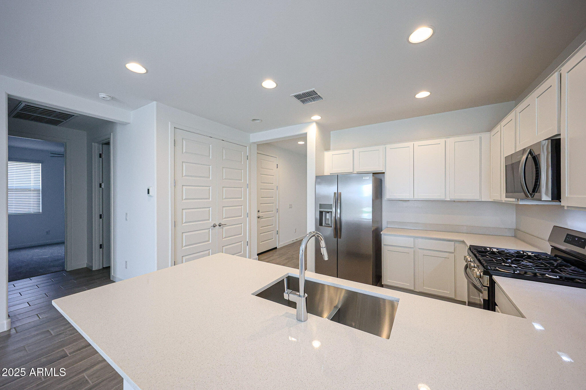 17357 W SMOKETREE Drive