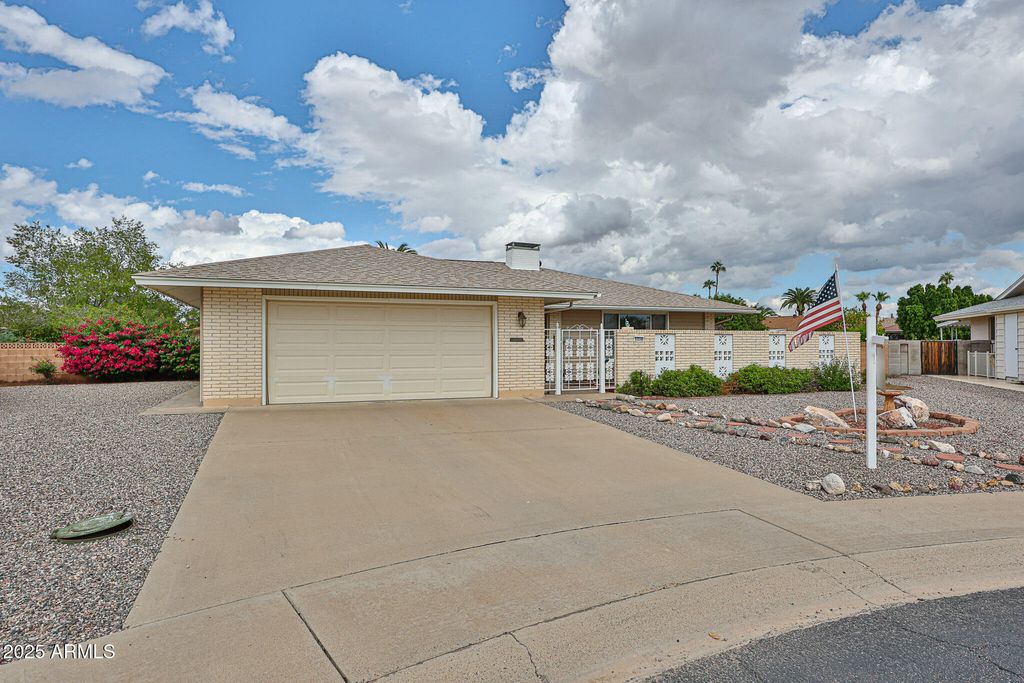 Photo of 11114 W Peace Court, Sun City, AZ 85351 (MLS # 6931880)