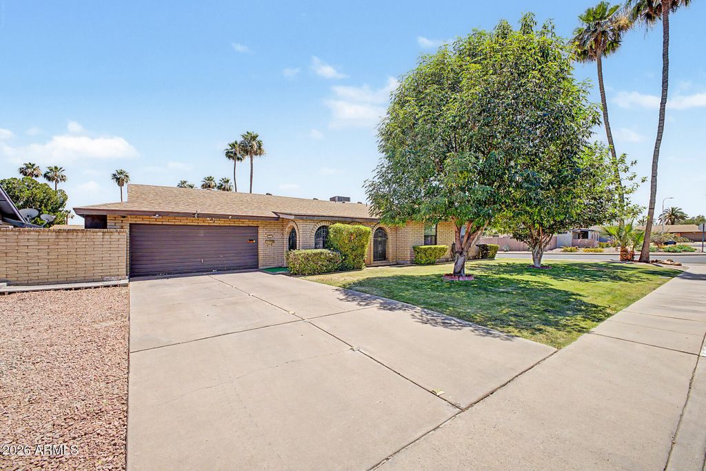Photo of 2403 E Del Rio Drive, Tempe, AZ 85282 (MLS # 7032358)