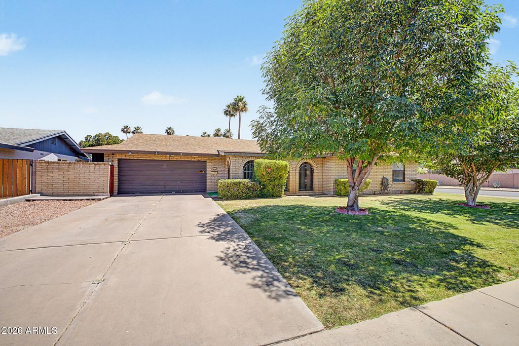 Photo of 2403 E Del Rio Drive, Tempe, AZ 85282 (MLS # 7032358)
