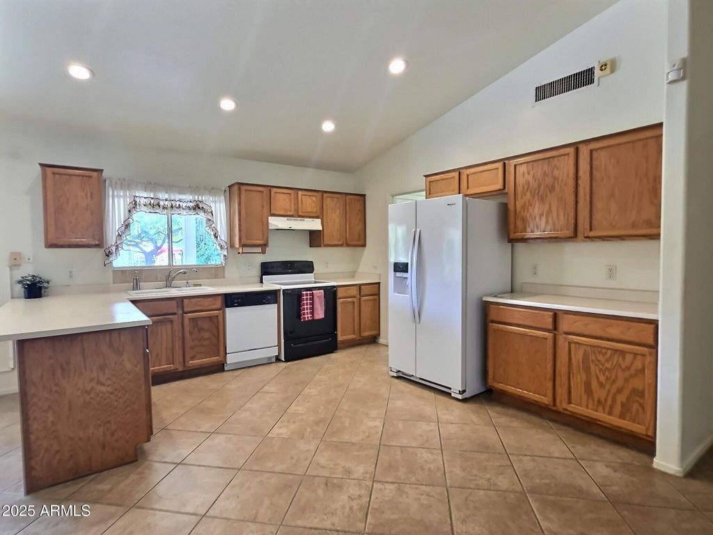 Photo of 17633 W Ocotillo Road, Waddell, AZ 85355 (MLS # 6940912)